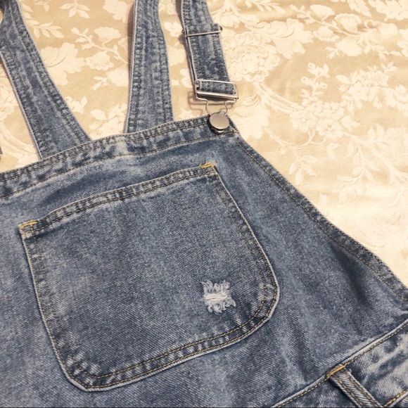 Denim Co | Woman’s Distressed Denim Overalls Size8 - Picture 4 of 8